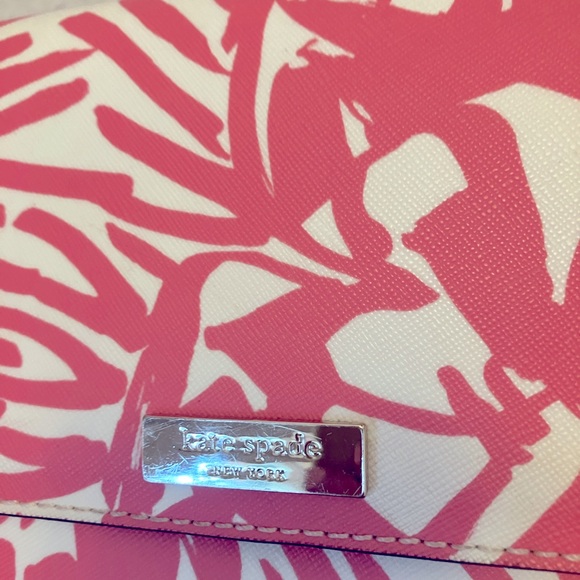 SOLD: Kate Spade Grant Street Sally Peony Palm Crossbody Purse - Picture 3 of 16